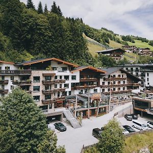 Thomsn Central Hotel & Appartements